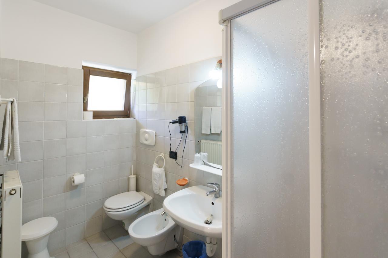 Albergo Roncone Exteriér fotografie