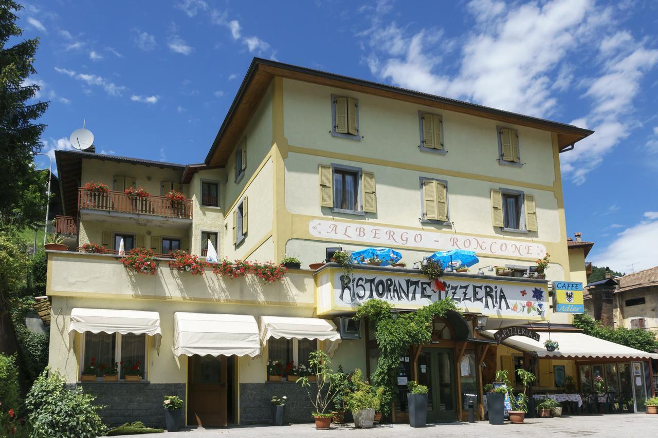 Albergo Roncone Exteriér fotografie