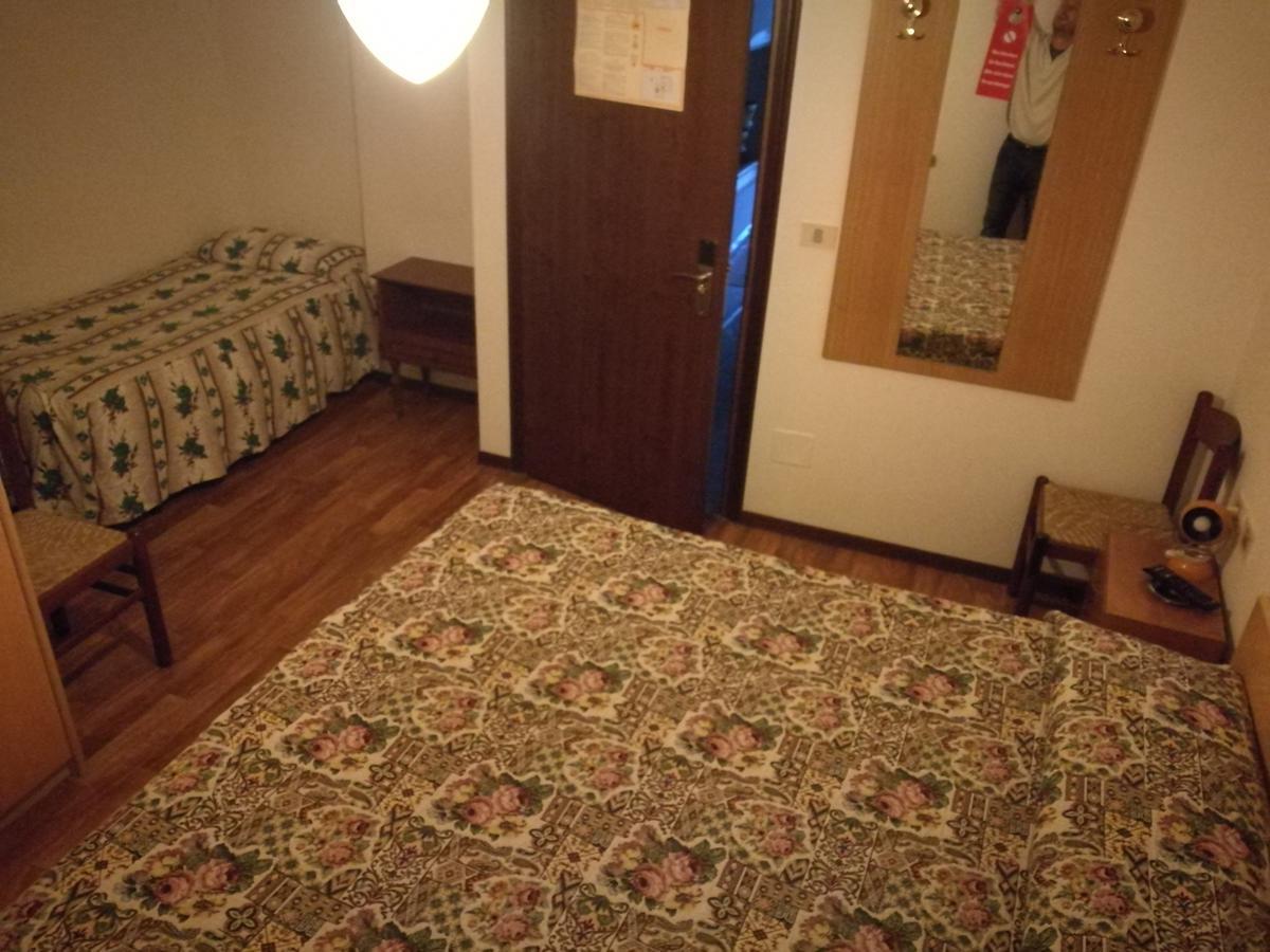 Albergo Roncone Exteriér fotografie